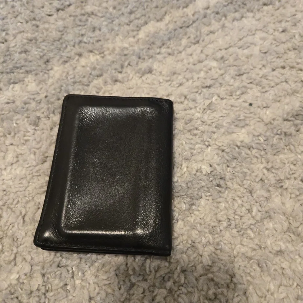 Tumi Wallet Leather Black Bi Fold